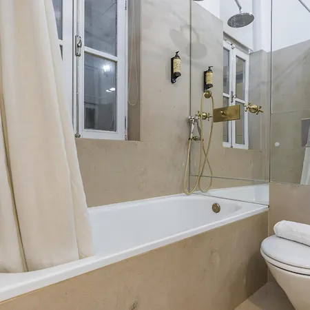 דירה Downtown Retreat ליסבון