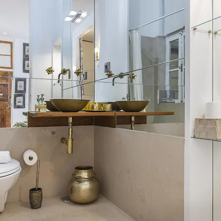 Downtown Retreat דירה *